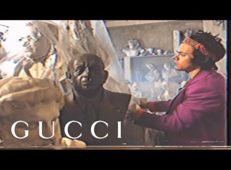 Ο Χάρι Στάιλς επιστρέφει στον οίκο Gucci (video) 