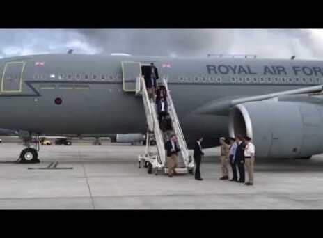 Η στιγμή άφιξης του Royal Air Force στην Κύπρο με Ουίλιαμ και Κέιτ