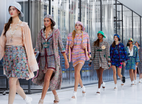 4  νέες τάσεις της μόδας που σου δίνουν θέμα