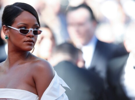 Ριάνα: Φωτογραφήθηκε για τη νέα καμπάνια εσωρούχων Savage x Fenty