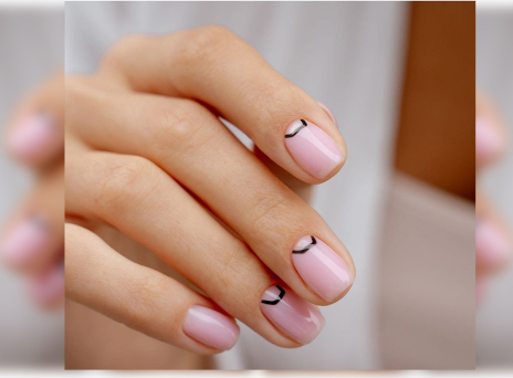 Νύχια με μανικιούρ γεωμετρικά σχέδια