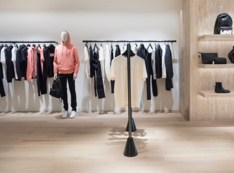 Το γαλλικό brand Sandro και η πρώτη του boutique στο Golden Hall