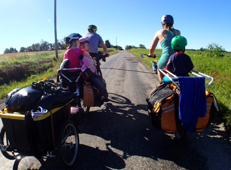 ​Η Μανίνα Ζουμπουλάκη θυμάται την εποχή προ τουίτερ και κινητού, τότε που ήμασταν πολύ χαλαροί άνθρωποι.