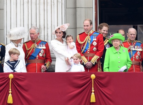 Ο πρίγκιπας Ουίλιαμ και η Κέιτ Μίντλετον με τα δύο μεγαλύτερα παιδιά τους