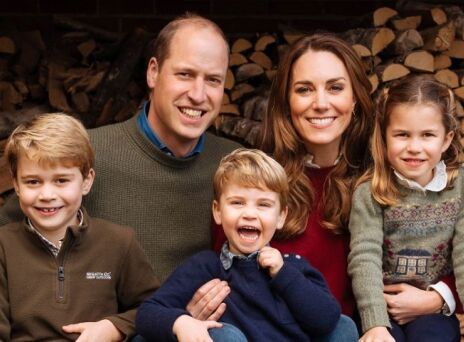 Ο πρίγκιπας Ουίλιαμ και η Κέιτ Μίντλετον με τα παιδιά τους
