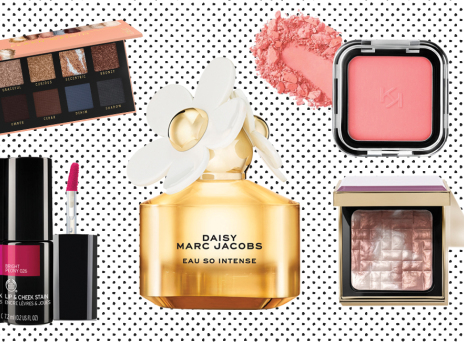 Ρεπορτάζ αγοράς στις βιτρίνες της Αθήνας, την εβδομάδα 22-28/04/2021.