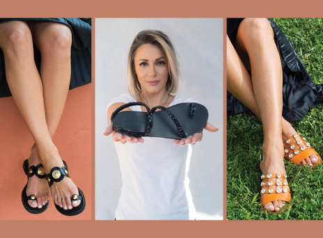 Φωτογραφίες γυναικείων ποδιών με σανδάλια και φωτογραφία πορτραίτο της Σοφίας Μαντά