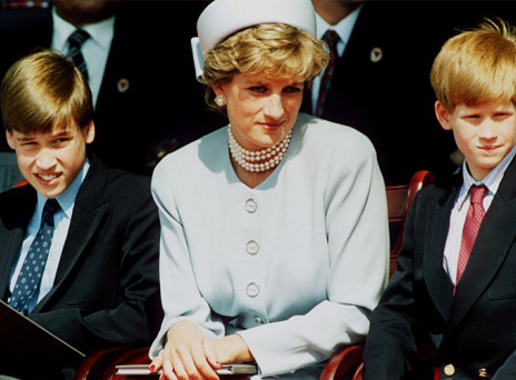  H πριγκίπισσα Νταϊάνα με τους γιους της Ουίλιαμ και Χάρι το 1995