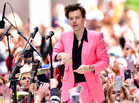 Harry Styles performs on NBC's 'Today' show at Rockefeller Center on May 9,  2017 in New York City. ©James Devaney/GC Images
