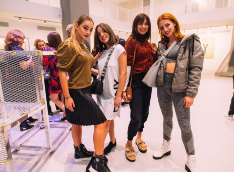 DKNY: Φαντασμαγορικό fashion event