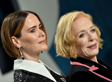 Η ηθοποιός Sarah Paulson, με αφορμή τα γενέθλια της 79χρονης συντρόφου της, Holland Taylor, έγραψε μερικές πολύ συγκινητικές ευχές στο instagram.