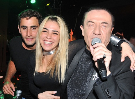 Μάριος Καπότσης, Κόνι Μεταξά, Λευτέρης Πανταζής