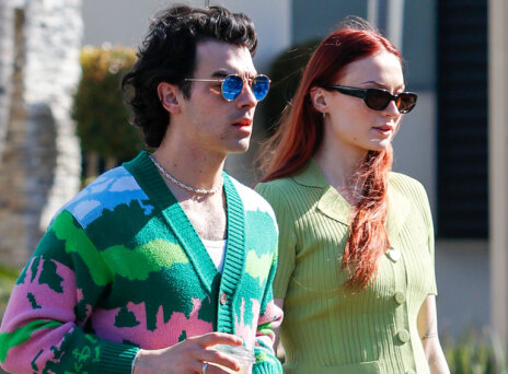 Sophie Turner - Joe Jonas με πράσινα ρούχα