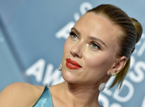 Πώς να αποκτήσεις τα χείλη της Σκάρλετ Γιόχανσον