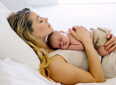 Άμπερ Χερντ και Ούνα Πέιτζ