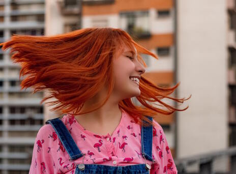 Blorange: Αυτό είναι το πιο τρέντι χρώμα μαλλιών για το καλοκαίρι του 2022.