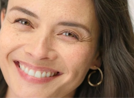 nikhtes_prix_de_beaute_2024_dermokallyntika_peripoihsh_proswpou_vichy_beautemag_01_25_main