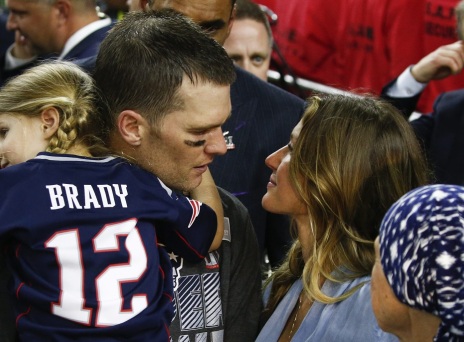 Ζιζέλ Μπούντχεν  - Τομ Μπρέιντι: Ο σταρ του αμερικάνικου ποδοσφαίρου και το διάσημο μοντέλο από τη Βραζιλία χωρίζουν έπειτα από 13 χρόνια γάμου.