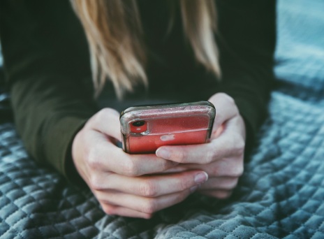 Tinder: Η πλατφόρμα αναζήτησης συντρόφου μέσω διαδικτύου αύξησε τα έσοδά της – Η μετοχή της μητρικής εταιρίας εκτινάχθηκε κατά 16%.