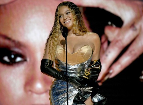 H Μπιγιόνσε γράφει ιστορία με το 32ο Grammy στην καριέρα της