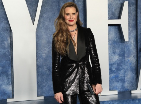 Η Μπρουκ Σιλντς αποκάλυψε ότι ένα ισχυρό στέλεχος του Χόλιγουντ της επιτέθηκε σεξουαλικά στα 20 της - Πρεμιέρα για το ντοκιμαντέρ «Brooke Shields: Pretty Baby».