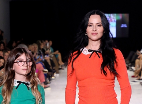 Ζενεβιέβ Μαζαρί με την κόρη της, Ροζαλία