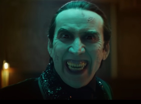 Ο Νίκολας Κέιτζ δήλωσε ότι το να φάει κατσαρίδες κατά τη διάρκεια των γυρισμάτων της ταινίας «Vampire's Kiss» ήταν ένα από τα μεγαλύτερα λάθη στην καριέρα του.