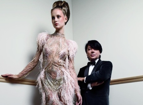 Βαλεντίν Γιουντάσκιν: Πέθανε σε ηλικία 59 ετών ο διάσημος Ρώσος σχεδιαστής μόδας, μετά από μάχη με τον καρκίνο - Η πορεία του στην υψηλή ραπτική. 