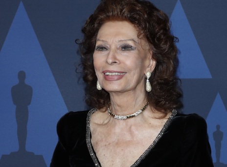 Σοφία Λόρεν: Χειρουργήθηκε μετά από ατύχημα στο σπίτι της η διάσημη Ιταλίδα ηθοποιός - Υπέστη αρκετά κατάγματα στο ισχίο - Στο πλευρό της οι δύο γιοι της.