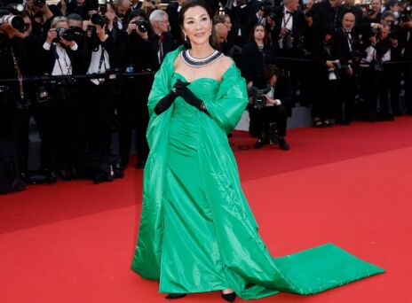 Η Μισέλ Γιο είναι η νέα πρέσβειρα του οίκου Balenciaga - Η βραβευμένη με Όσκαρ ηθοποιός θα εκπροσωπεί το brand σε καμπάνιες και events. 