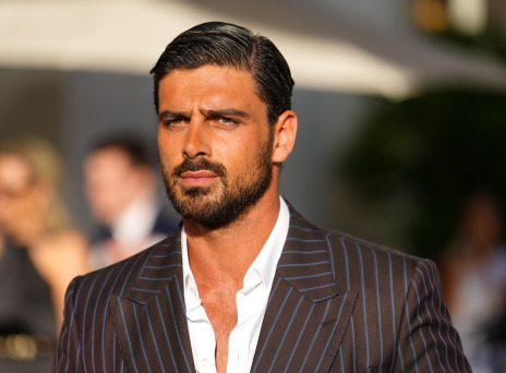 Michele Morrone: Ποιός είναι ο ιταλός superstar του MadWalk