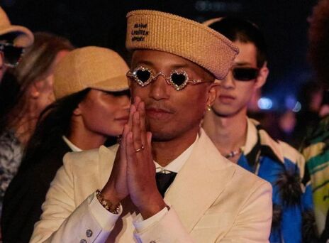 Φαρέλ Γουίλιαμς: Παρουσίασε νέα του συλλογή για τον οίκο Louis Vuitton ο Αμερικανός ράπερ και παραγωγός - Όσα έγιναν στη λαμπερή επίδειξη. 