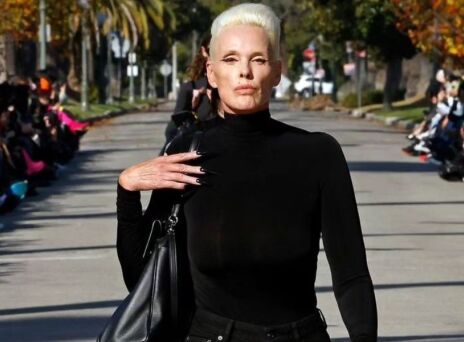 Μπριγκίτε Νίλσεν: Επιστροφή στην πασαρέλα για το σόου του οίκου Balenciaga στο Λος Άντζελες - Πώς σχολίασε τo comeback της η 60χρονη ηθοποιός και μοντέλο από τη Δανία.