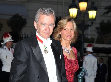 Ο Bernard Arnault, CEO της LVMH και η γυναίκα του Helene Mercier