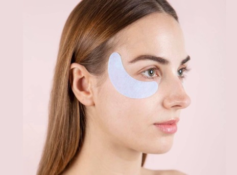 juliette_armand_nikhtes_prix_de_beaute_2023_e-commerce_beautemag_02_24_main