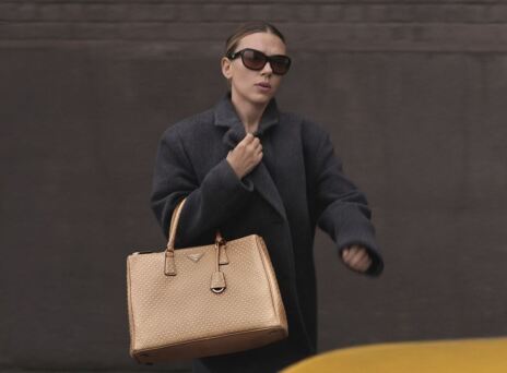 Τζόναθαν Γκλέιζερ και Σκάρλετ Γιόχανσον συνεργάζονται σε διαφημιστικό της Prada