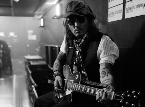 Τζόνι Ντεπ: «Ήταν ο χειρότερος κιθαρίστας», σύμφωνα με διάσημο στέλεχος της μουσικής βιομηχανίας - Οι οντισιόν πριν την καριέρα στο Χόλιγουντ.