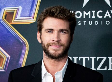 Λίαμ Χέμσγουορθ: Αποθεώνει την Ελλάδα στο Instagram