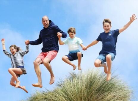 Πρίγκιπας Ουίλιαμ: Η ανάρτηση των παιδιών του για τα 42α γενέθλιά του