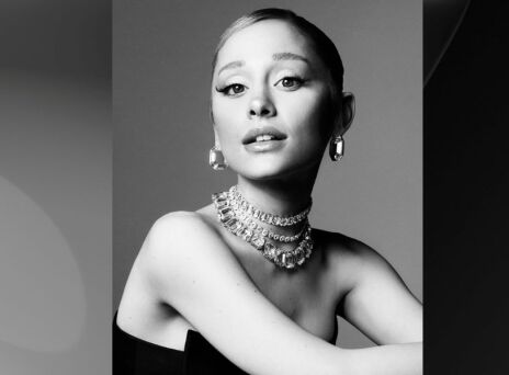 Αριάνα Γκράντε: Ανακοινώθηκε ως νέα brand ambassador της Swarovski - «Ανυπομονώ να ξεκινήσω αυτό το ταξίδι», δηλώνει η Αμερικανίδα ποπ σταρ.