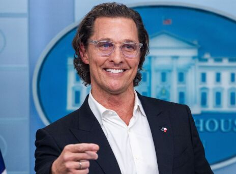 Μάθιου ΜακΚόναχι: Αποκάλυψε ότι σκέφτεται να θέσει υποψηφιότητα για πολιτικό αξίωμα στις ΗΠΑ - Ο Αμερικανός ηθοποιός μίλησε με Δημοκρατικούς και Ρεπουμπλικανούς