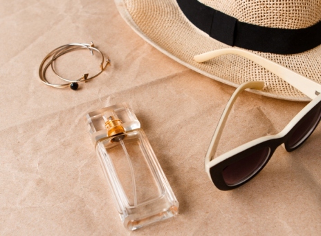 10 καλοκαιρινά αρώματα για να αφήνεις το αποτύπωμα σου στο νησί