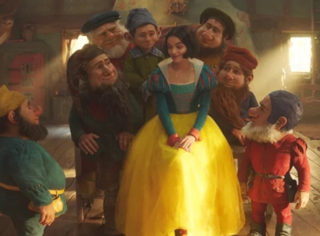 Αξίζει τόσο hate η νέα Χιονάτη aka Rachel Zegler;