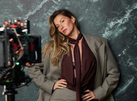 H νέα καμπάνια της Boss για τη συλλογή FW24