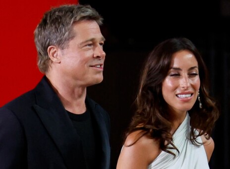 Μπραντ Πιτ: Πρώτη κοινή εμφάνιση με την Ινές ντε Ραμόν στη Βενετία