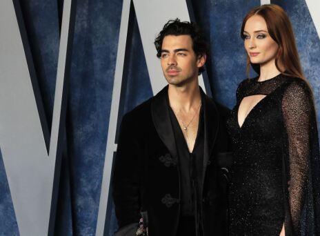 Τζο Τζόνας και Σόφι Τέρνερ