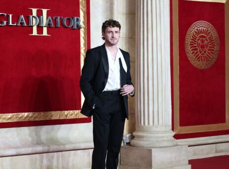 Η δήλωση του Πολ Μεσκάλ για τη συνάντησή του με τον βασιλιά Κάρολο - Τι είπε για το τετ α τετ με τον Βρετανό μονάρχη στην πρεμιέρα του «Μονομάχου ΙΙ»