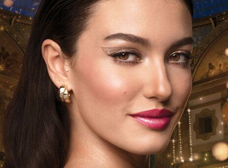 Kiko Milano: Η νέα συλλογή γιορτάζει τη μαγική λάμψει των Χριστουγέννων