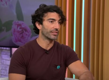 Ο Μπαλντόνι είχε πάρει βραβείο γυναικείας αλληλεγγύης 2 εβδομάδες πριν τη μήνυση για σεξουαλική παρενόχληση 