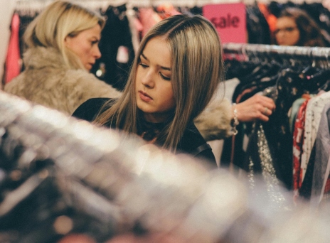 5 απαραίτητα βήματα πριν ξεκινήσετε να ψωνίζετε στις εκπτώσεις